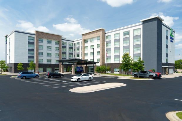 Images Holiday Inn Express & Suites Mall of America - Msp Airport by IHG