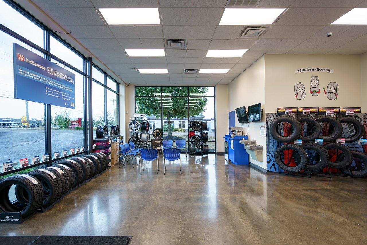 Tire Discounters on 3701 S Hamilton Rd in Groveport