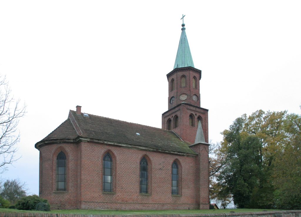 Kirche Parey - Ev. Kirchengemeinde Hohennauen, Pareyer Dorfstraße 10 in Havelaue