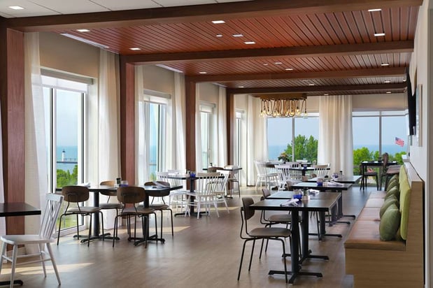 Images Hampton Inn & Suites Manistee Waterfront