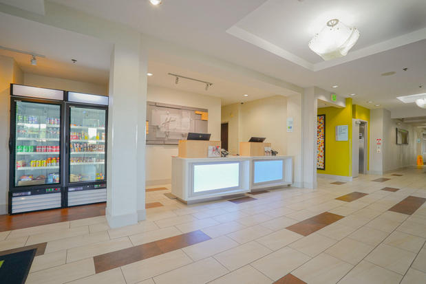 Images Holiday Inn Express & Suites Ontario, an IHG Hotel