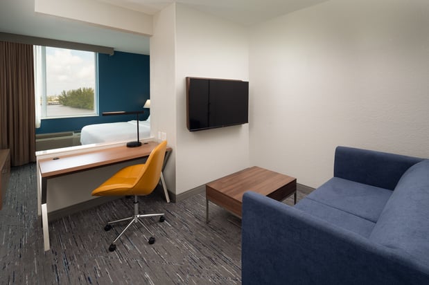 Images Holiday Inn Express Miami Airport-Blue Lagoon Area by IHG