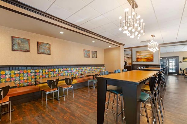 Images Best Western Plus Midwest Inn