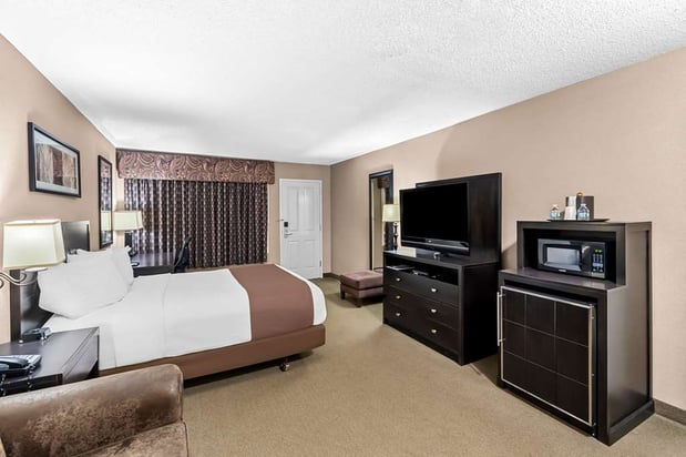 Images Heartland Inn & Suites, SureStay Collection by Best Western