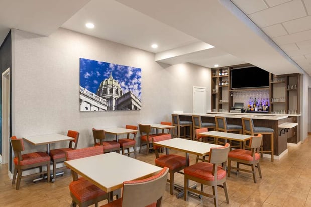 Images Hampton Inn & Suites Harrisburg/North