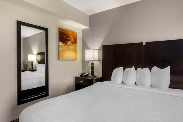 Images Best Western Plus Jonesboro Inn & Suites
