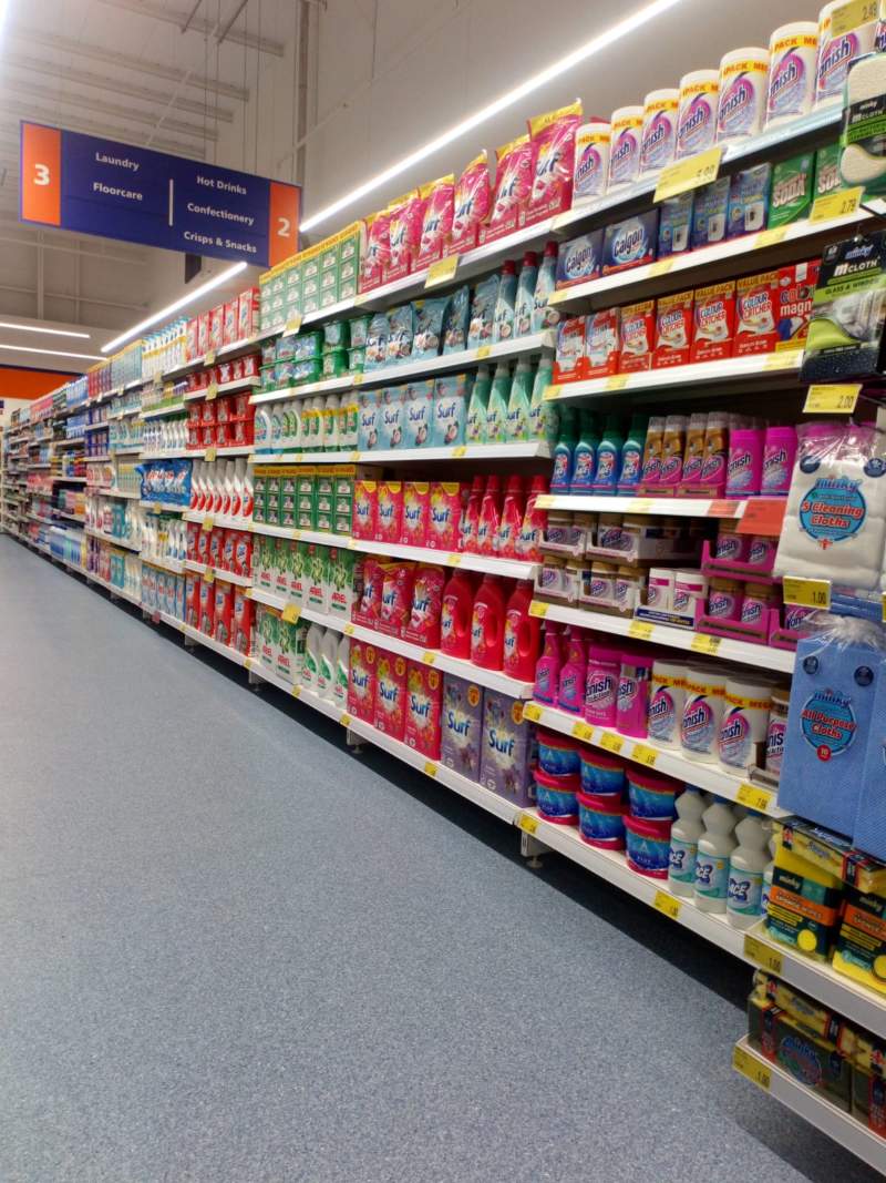 B&M's brand new store in Dundee stocks a huge range of cleaning products, from the biggest brands like Daz, Ariel, Comfort, Fairy and many more.