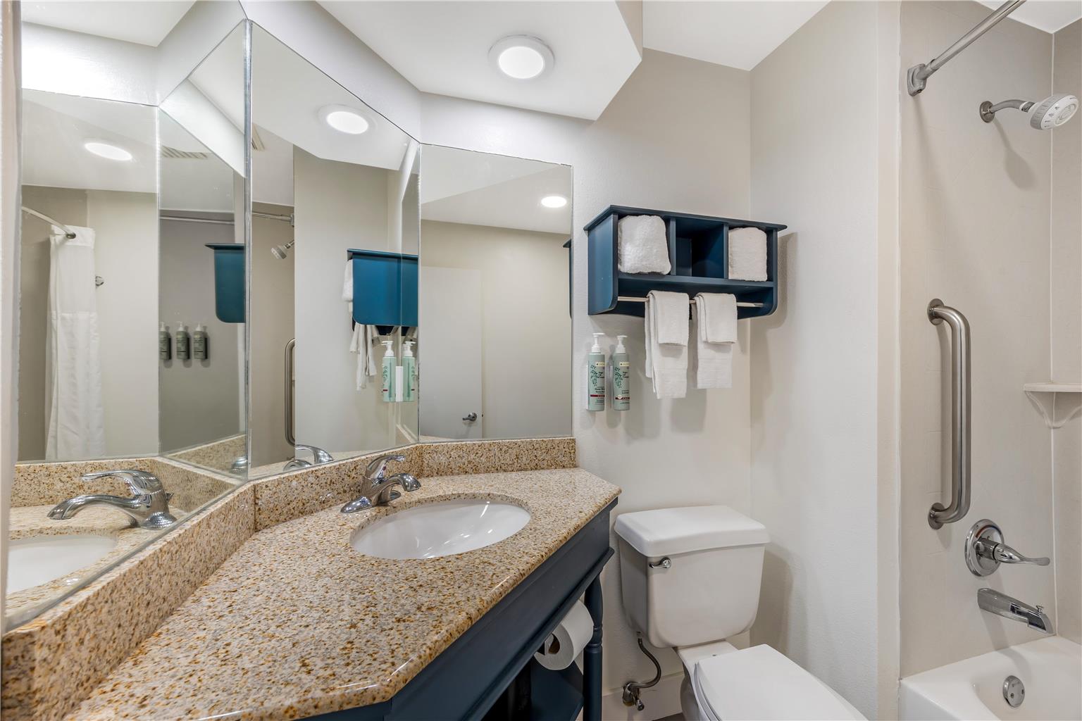 Queen Guest Bathroom