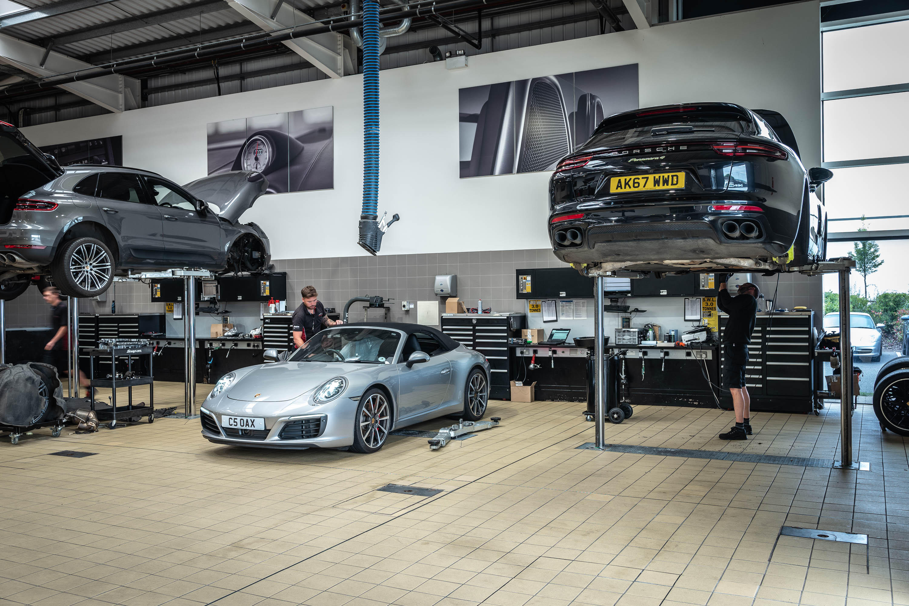 Images Porsche Centre Leicester