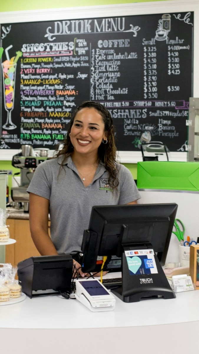Family-owned bakery in Deerfield Beach offering custom cakes, pastries, cupcakes, and desserts. 