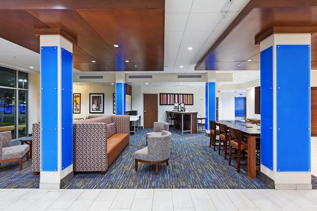 Images Holiday Inn Express & Suites Tulsa South - Woodland Hills by IHG