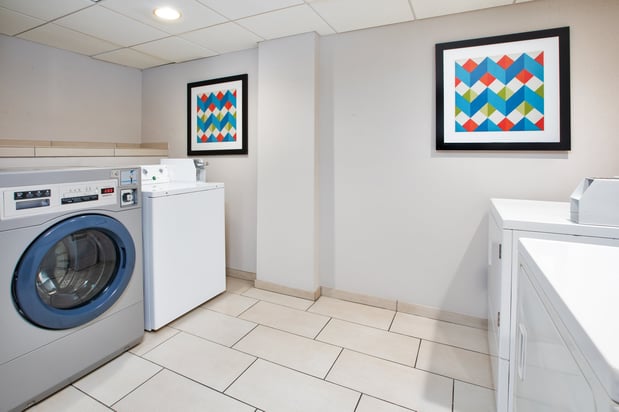Images Holiday Inn Express Nashville Downtown - Broadway by IHG