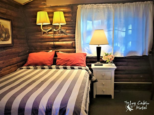 Images Log Cabin Motel