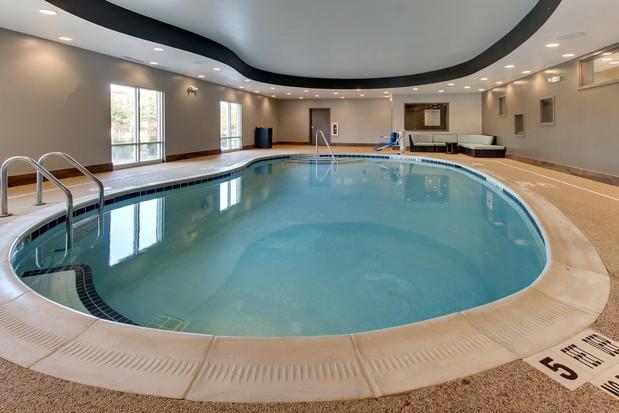 Images Holiday Inn Express Cheektowaga North East by IHG