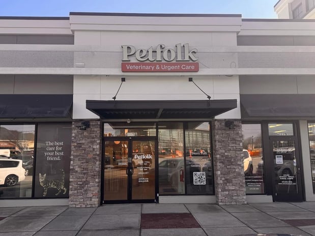 Images Petfolk Veterinary & Urgent Care - Sandy Springs