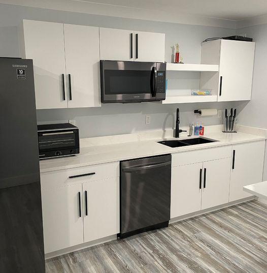 We have completed tens of thousands of kitchen projects. We have systems, training, and expertise to Kitchen Tune-Up Savannah Brunswick Savannah (912)424-8907