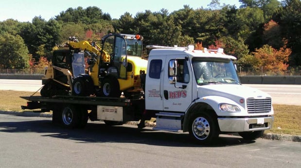 Images Red's Towing, Recovery, & Transport