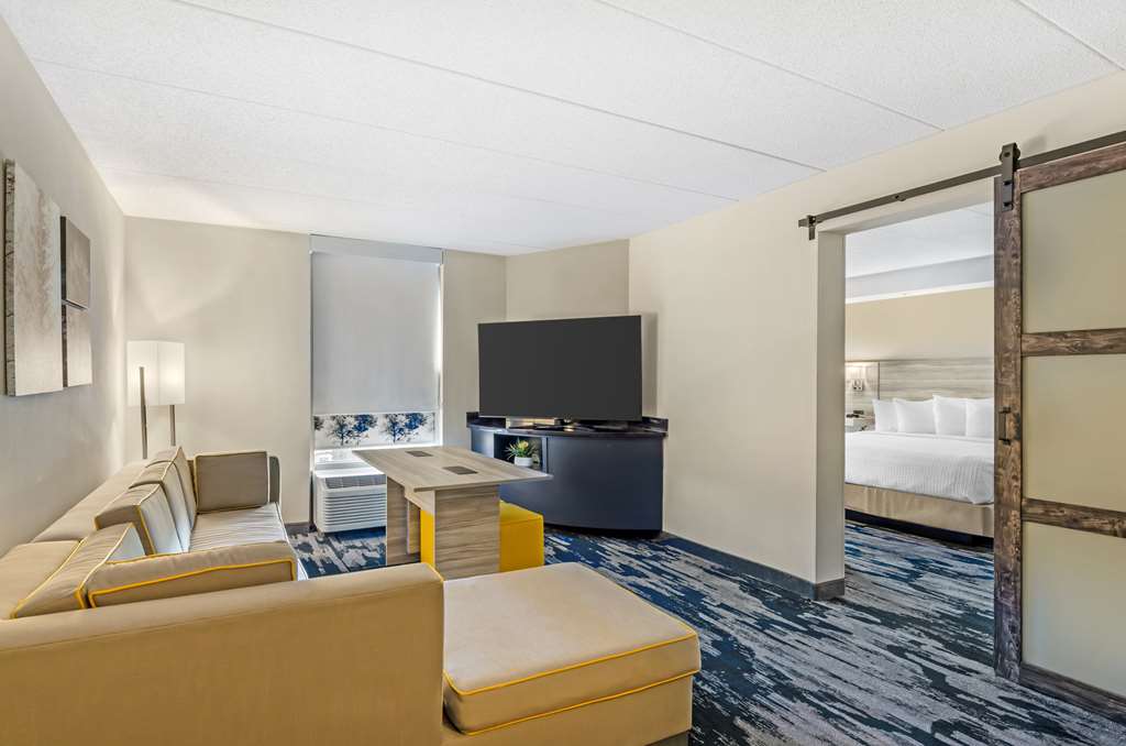 King Separate bedroom