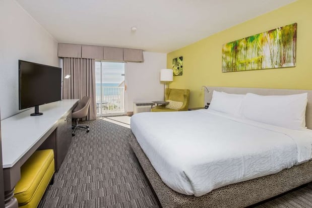 Images Hilton Garden Inn Orange Beach Beachfront