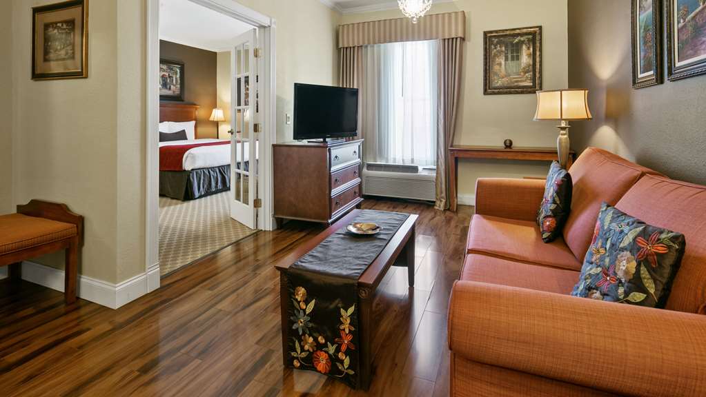 2 Room Royal King Suite