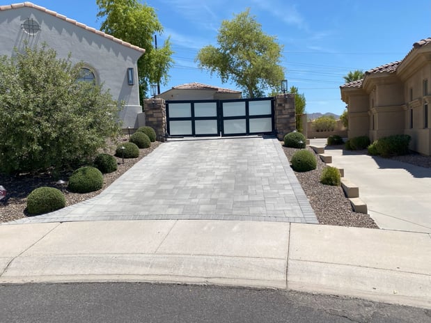 Images Mountainscape South, Inc.