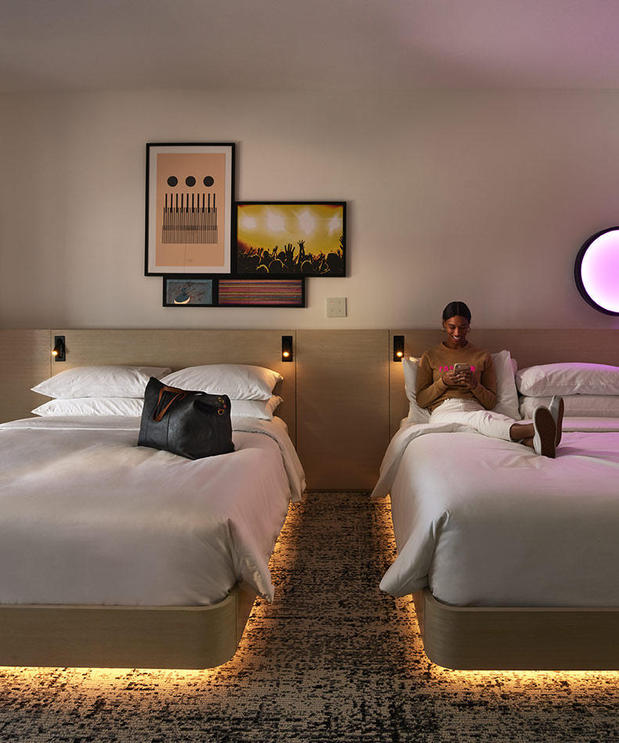 Images Reverb Downtown Atlanta