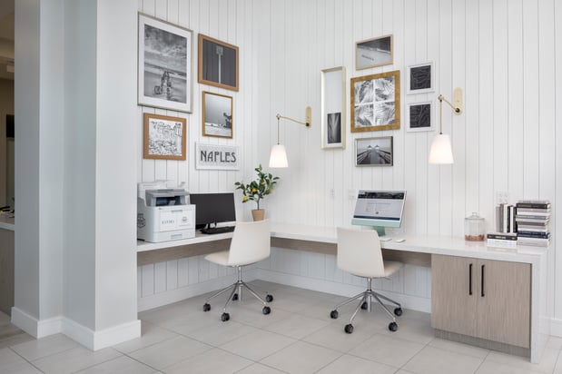 Images Everly Apartments