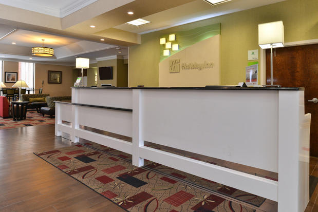 Images Holiday Inn New London - Mystic Area, an IHG Hotel