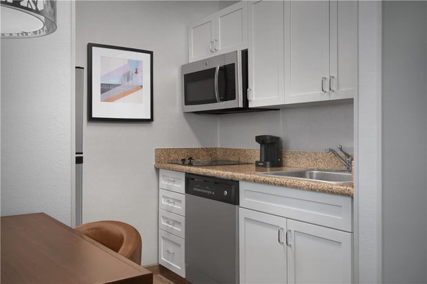 Images Homewood Suites by Hilton Newark-Cranford
