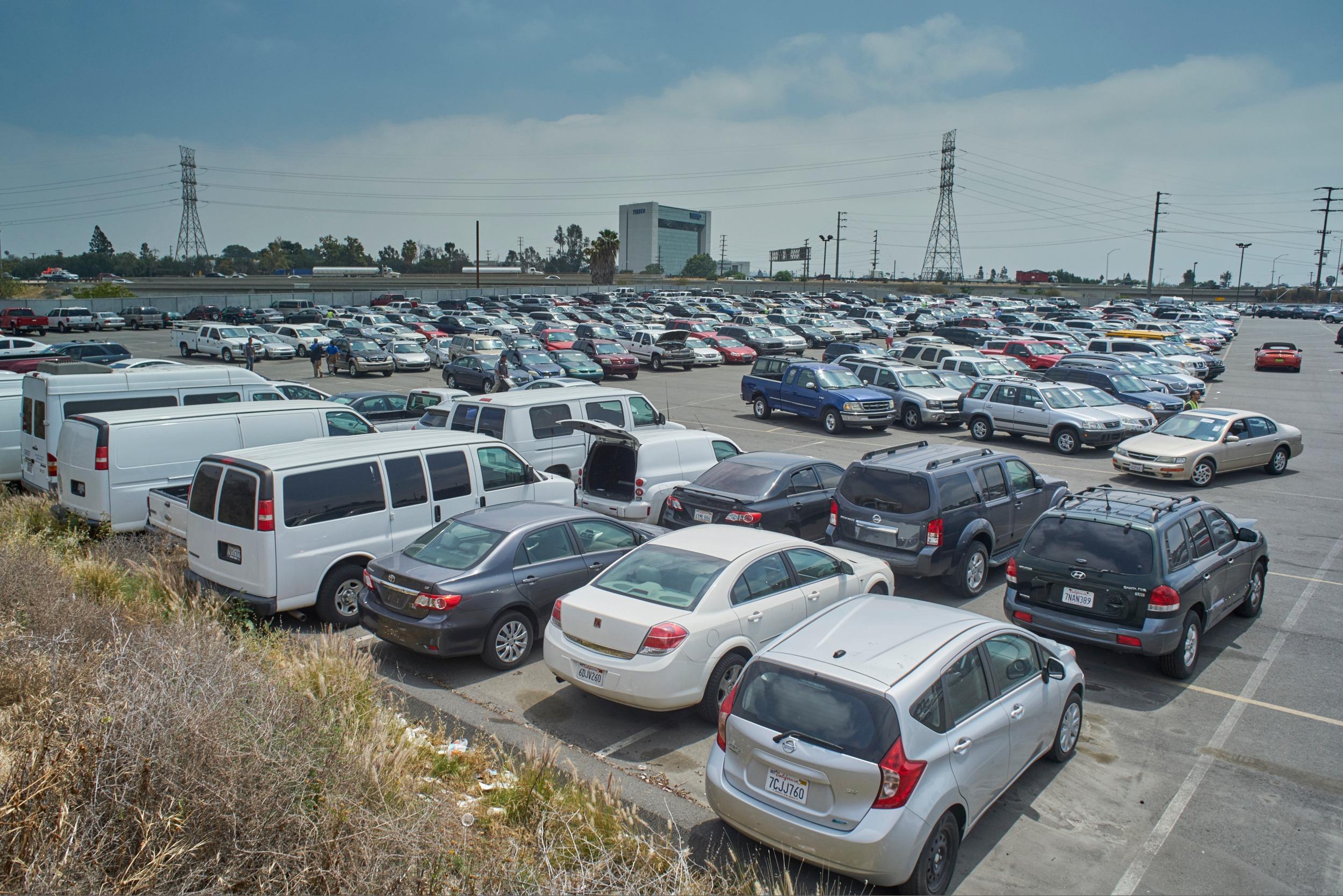 Авто с аукциона красивое. Американский аукцион. AUTONATION. AUTONATION auto Auction Atlanta.