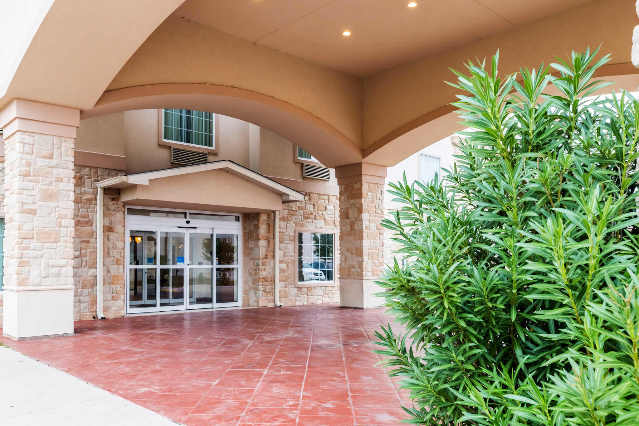 Comfort Inn Near Creation Museum 53 Hotels In Comfort Inn Amp Suites Near Comanche Peak In Glen Rose Tx
