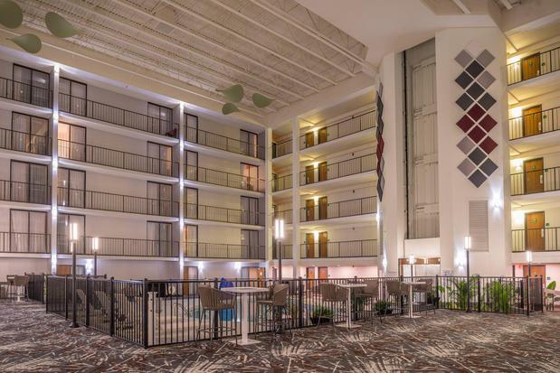 Images Holiday Inn Auburn-Finger Lakes Region by IHG