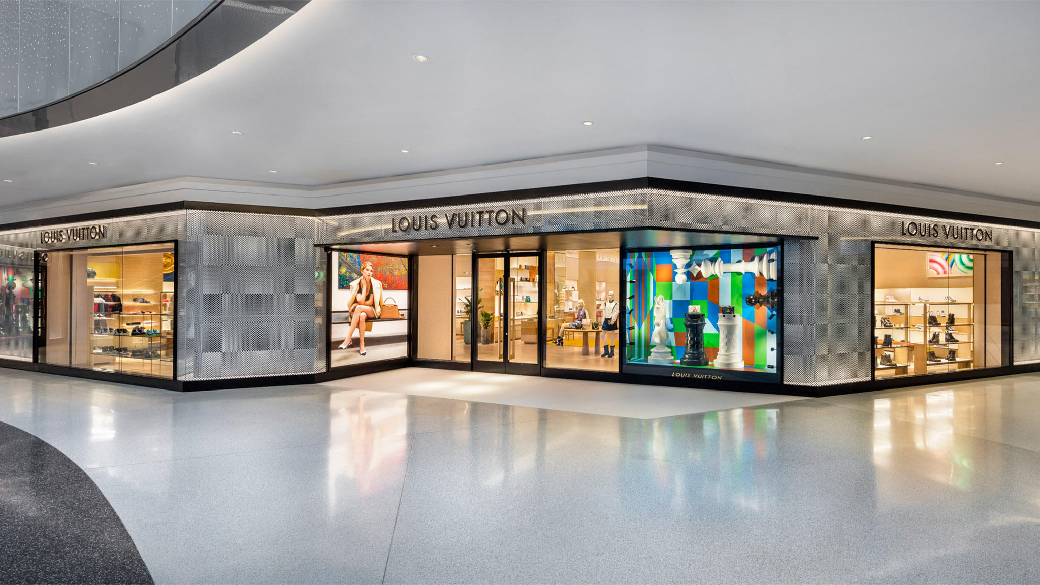 Image 3 | Louis Vuitton Beverly Center
