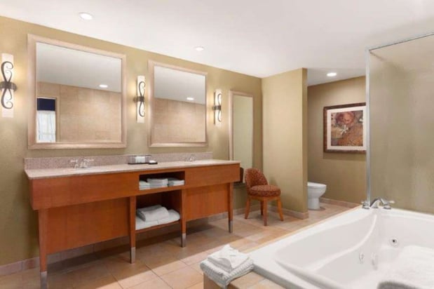 Images Embassy Suites Northwest Arkansas - Hotel, Spa & Convention Center
