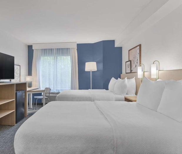 Images Spark by Hilton Orlando near SeaWorld