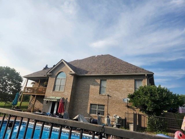 Reliable Roof Replacement Solutions for Homes and Businesses