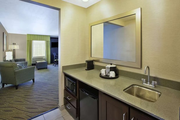 Images Hampton Inn & Suites Elyria