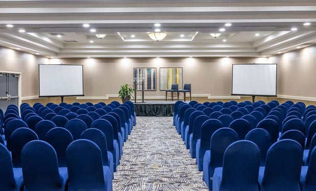 Images DoubleTree by Hilton Hotel Newark Airport