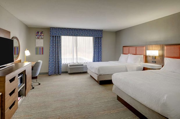 Images Hampton Inn & Suites St. Louis-Edwardsville
