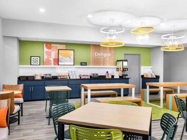 Images Spark by Hilton Augusta