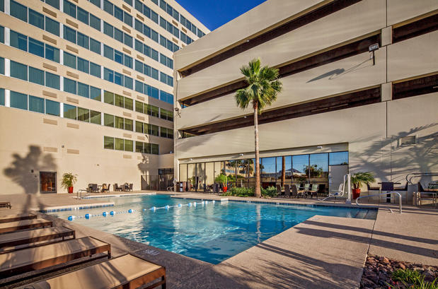 Images Crowne Plaza Phoenix Airport - Phx by IHG