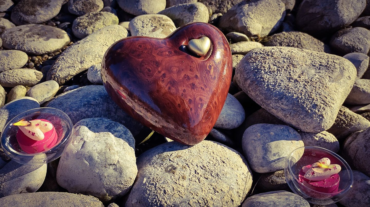 Unvergesslich-Bestattungen, Kirchstr. 13a in Küssaberg