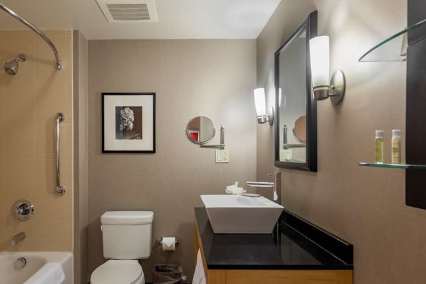 Images DoubleTree by Hilton Hotel Savannah Airport