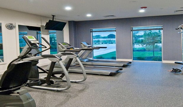 Images Holiday Inn Austin Airport by IHG
