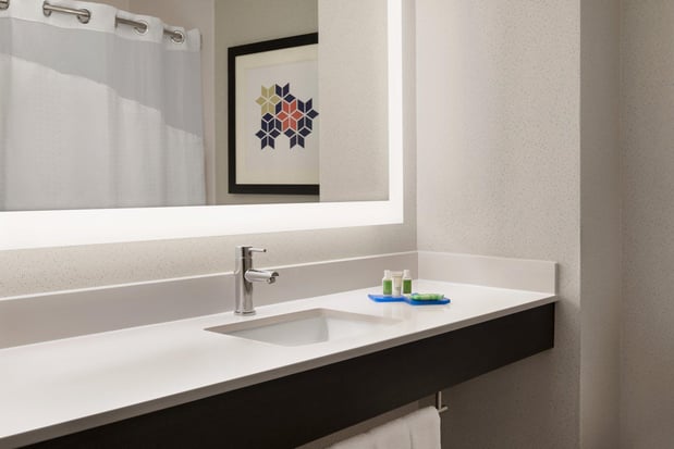 Images Holiday Inn Express & Suites McAlester by IHG