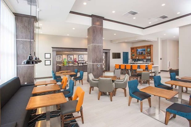 Images Hampton Inn & Suites LAX El Segundo
