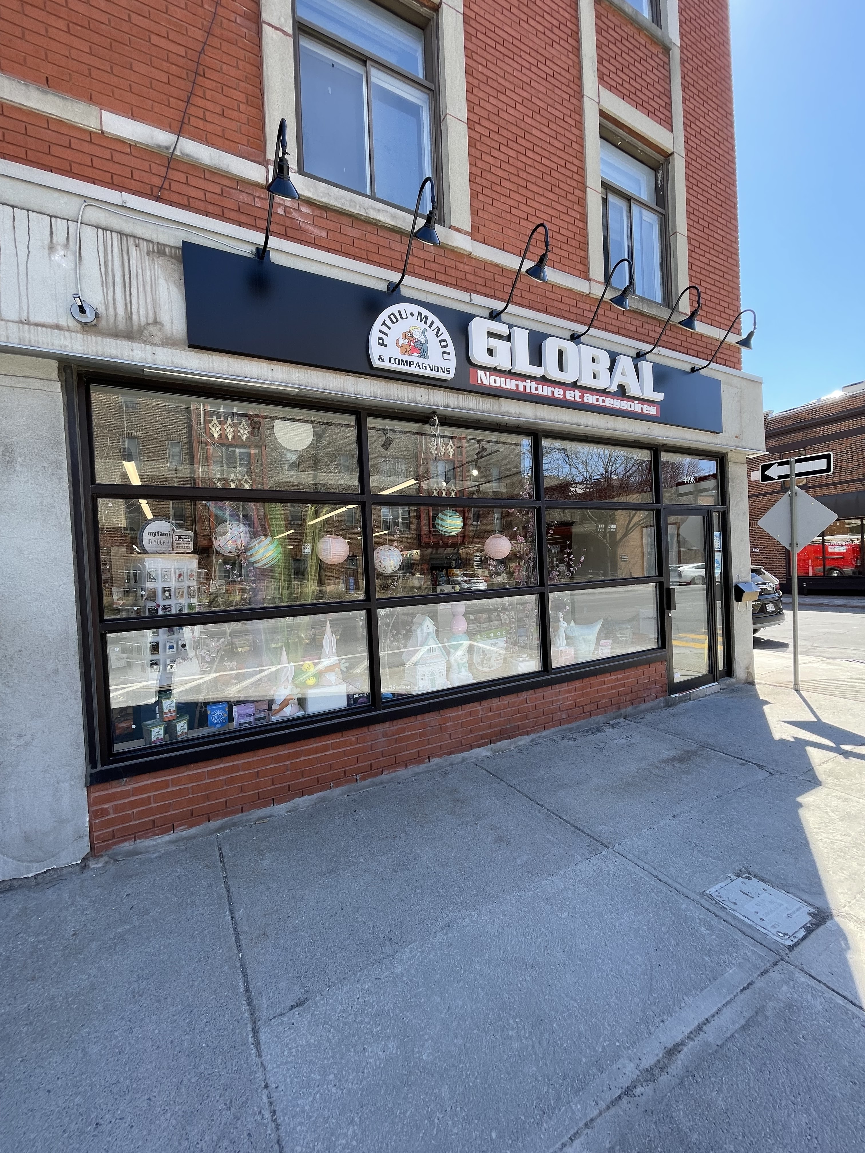 Images Pitou Minou & Compagnons Westmount