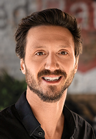 Dhugie Adams Loan officer headshot