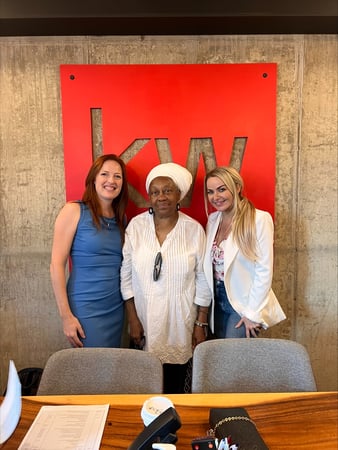 Images Jennifer Ashley at Rate (NMLS #420632)