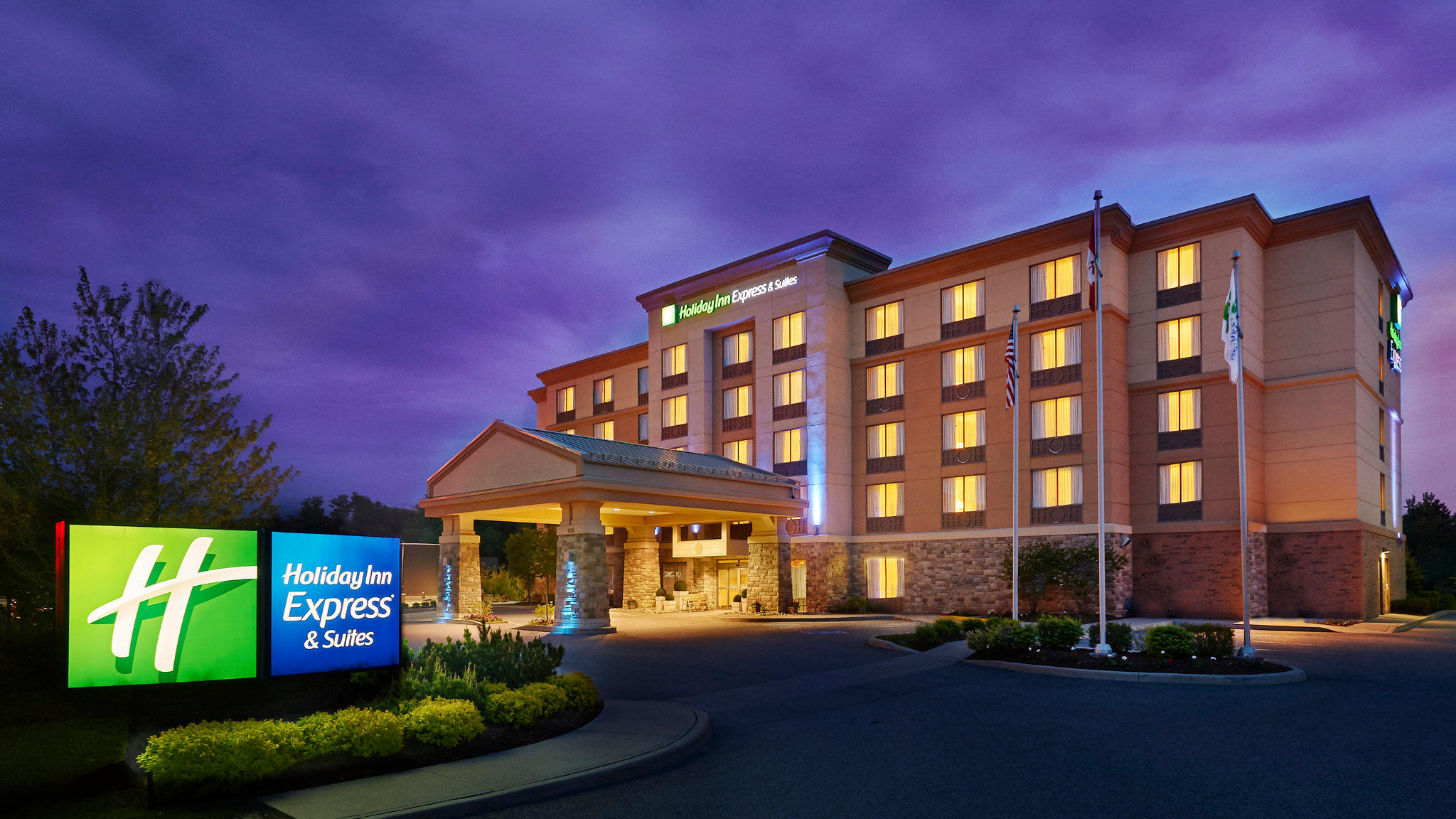 Images Holiday Inn Express & Suites Huntsville - Muskoka, an IHG Hotel